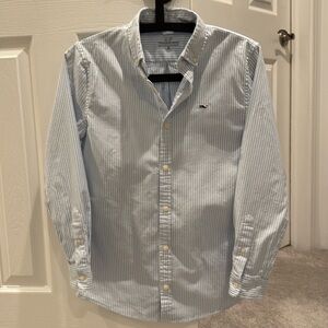 Boys Vineyard Vines button down shirt